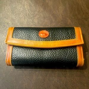 Vintage Dooney & Bourke wallet